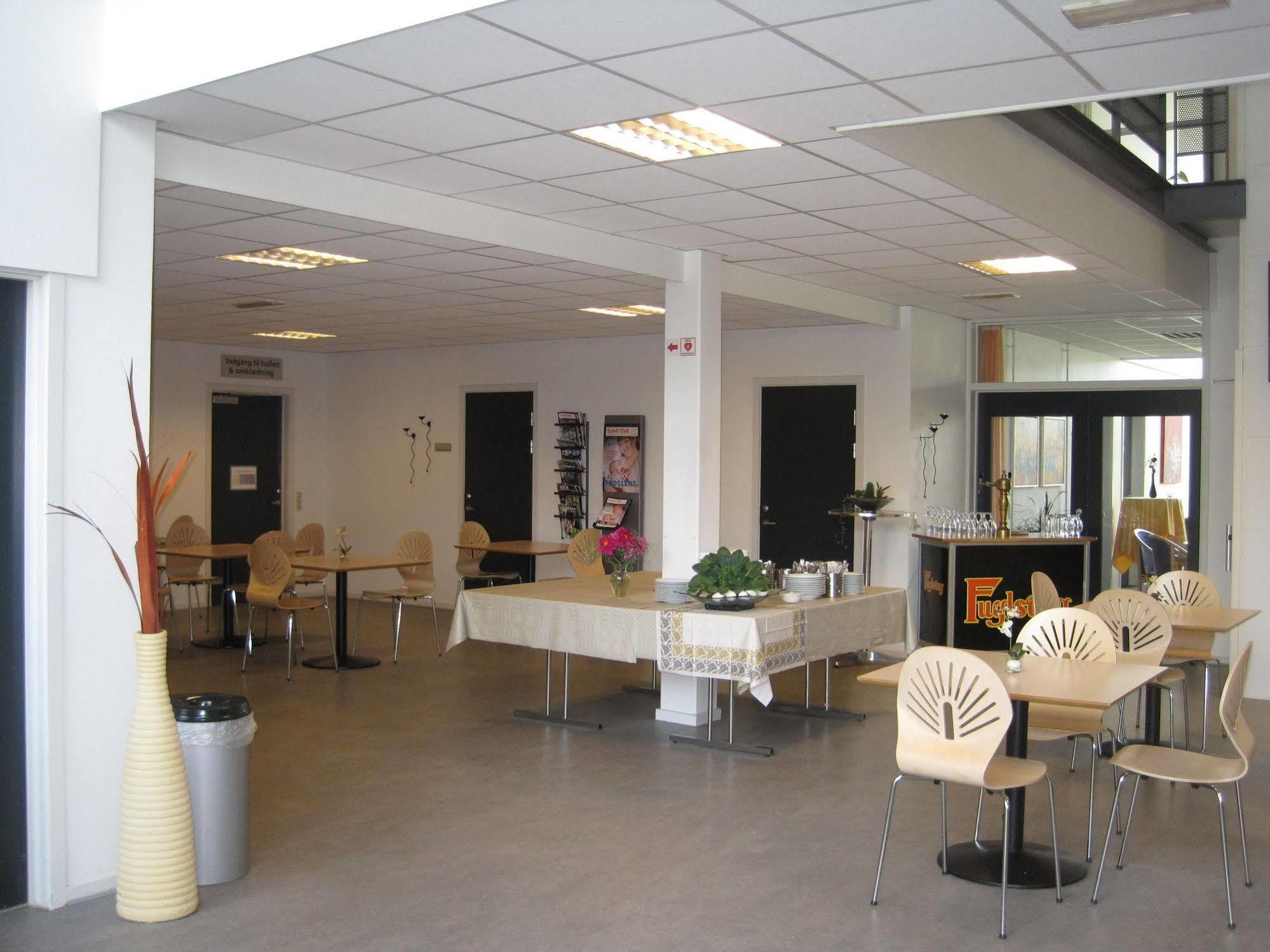 Danhostel Thorhallen Motel